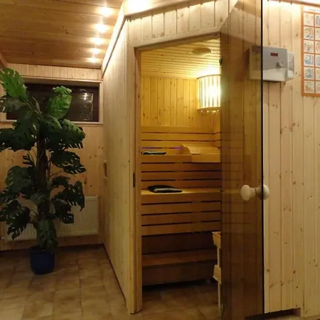 Log Cabin Modern Retreat Holiday home Thum